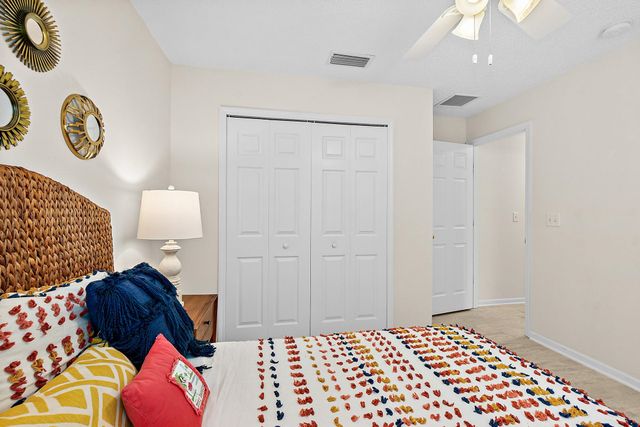 913 Oak Arbor Cir, St Augustine, FL 32084