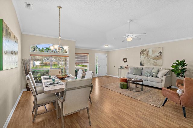 913 Oak Arbor Cir, St Augustine, FL 32084