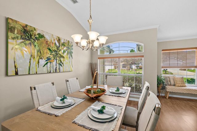 913 Oak Arbor Cir, St Augustine, FL 32084