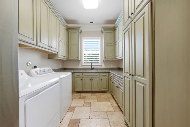 14302 Belle River Lane, Houston, TX 77077