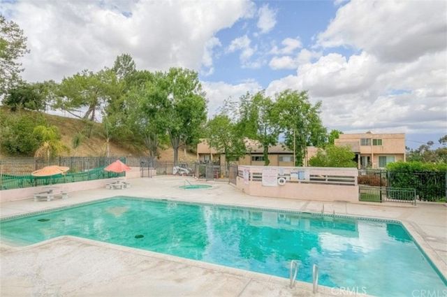 1701 Neil Armstrong 105, Montebello, CA 90640