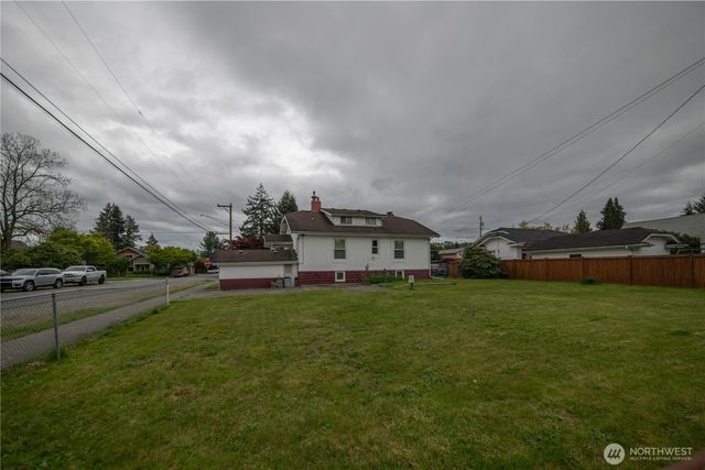 204 S Madison Street, Monroe, WA 98272