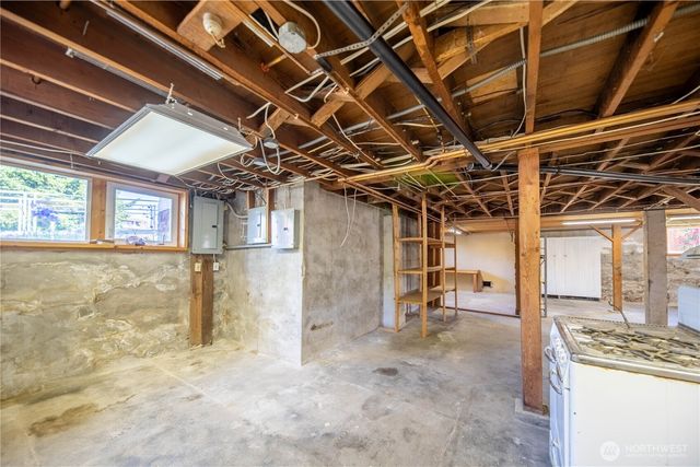204 S Madison Street, Monroe, WA 98272