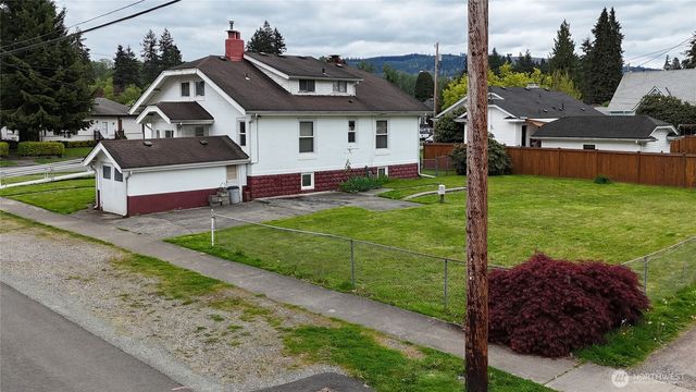 204 S Madison Street, Monroe, WA 98272