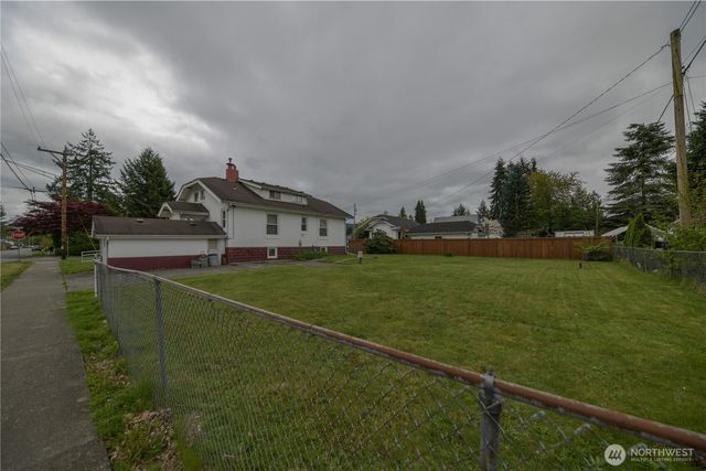 204 S Madison Street, Monroe, WA 98272