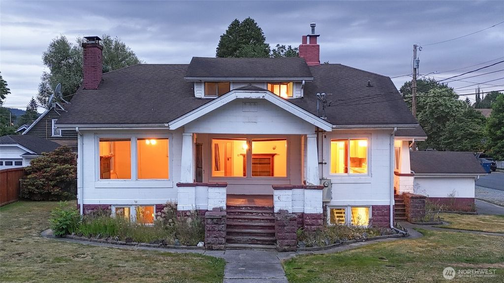204 S Madison Street, Monroe, WA 98272