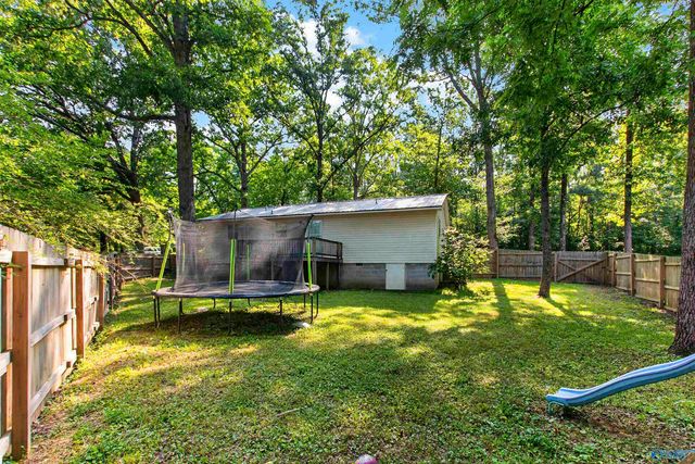 823 Arad Thompson Road NE, Arab, AL 35016