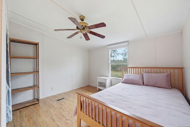 114 RIVER RANCH RD, Boerne, TX 78006