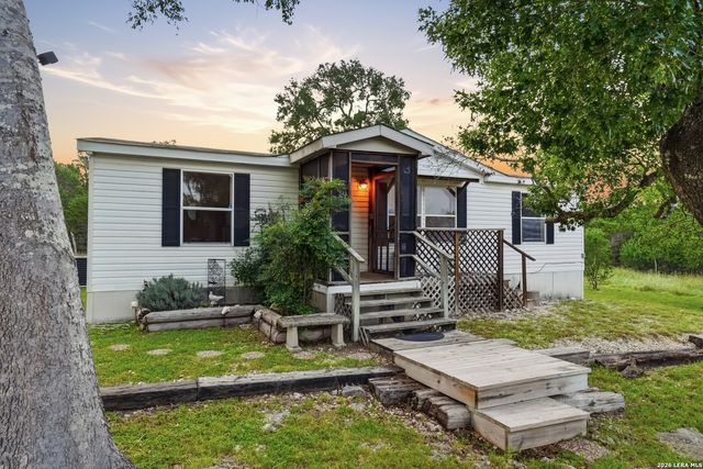 114 RIVER RANCH RD, Boerne, TX 78006