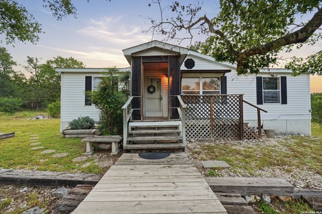 114 RIVER RANCH RD, Boerne, TX 78006