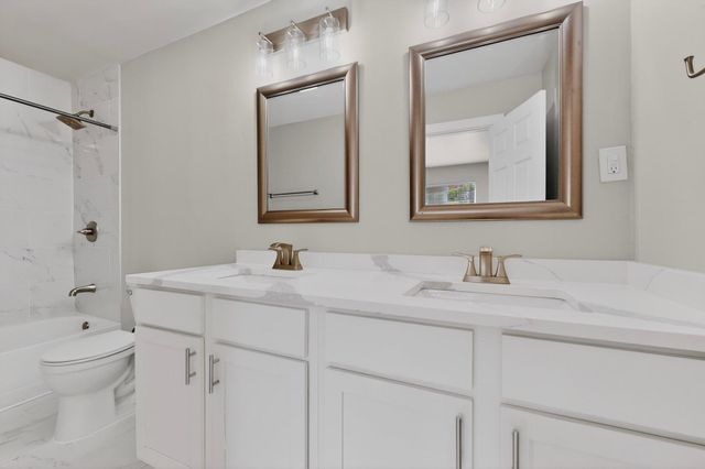 804 Prospect Avenue NW, Albuquerque, NM 87102