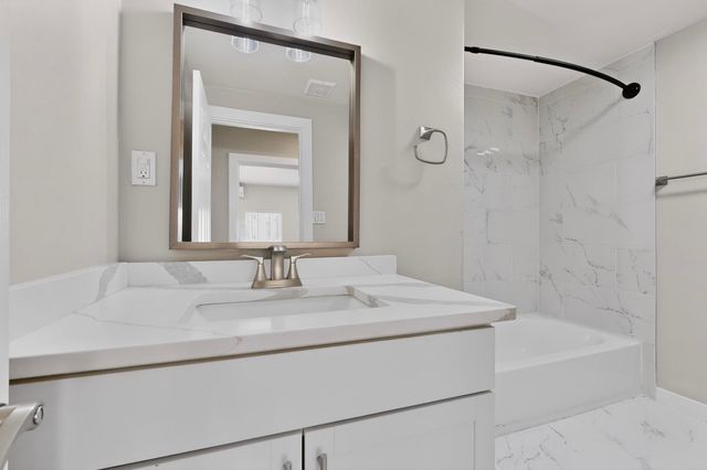 804 Prospect Avenue NW, Albuquerque, NM 87102