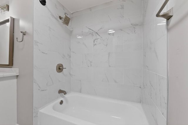 804 Prospect Avenue NW, Albuquerque, NM 87102