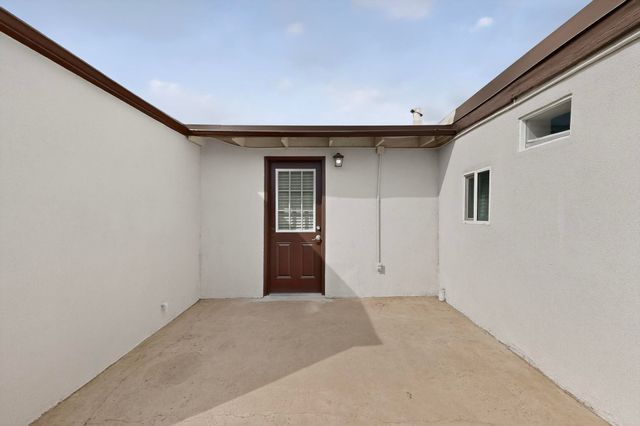 804 Prospect Avenue NW, Albuquerque, NM 87102