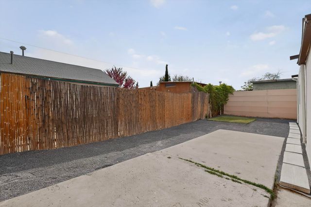 804 Prospect Avenue NW, Albuquerque, NM 87102