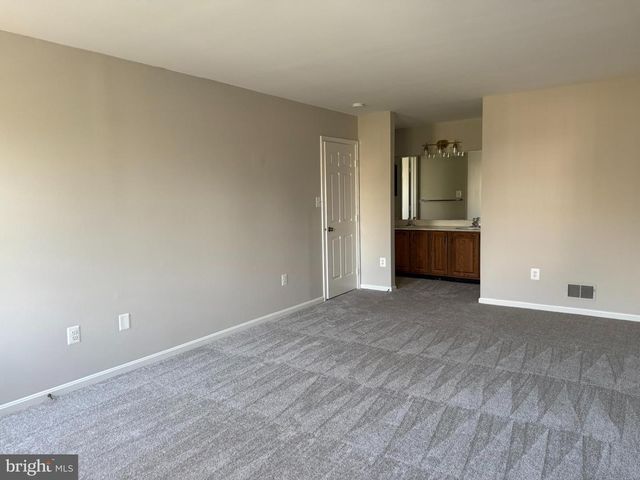 8659 BANNERWOOD DR, Manassas, VA 20109