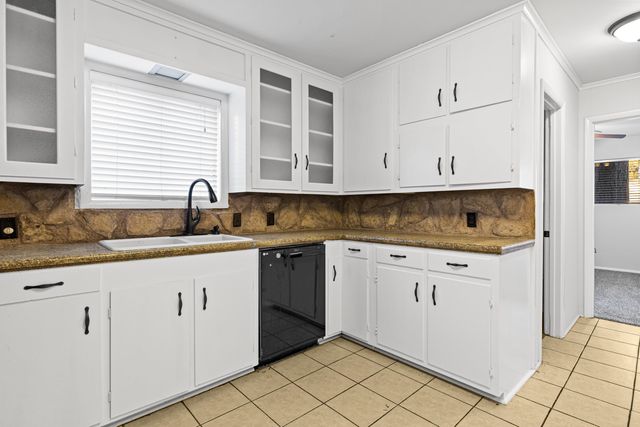 1909 Mary Jane Dr, Longview, TX 75601