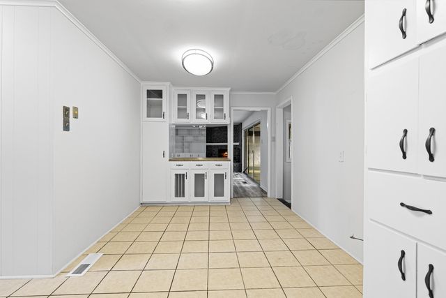 1909 Mary Jane Dr, Longview, TX 75601