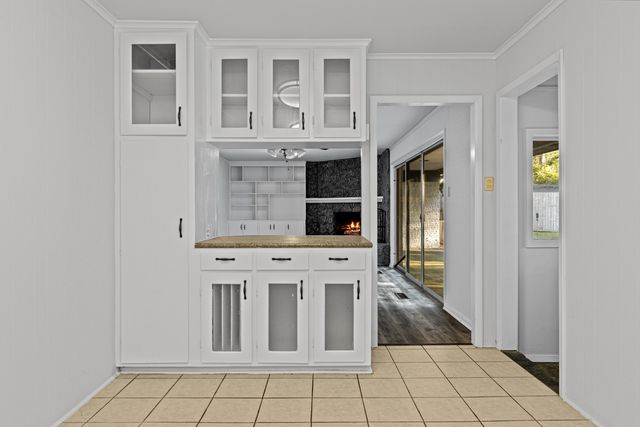 1909 Mary Jane Dr, Longview, TX 75601