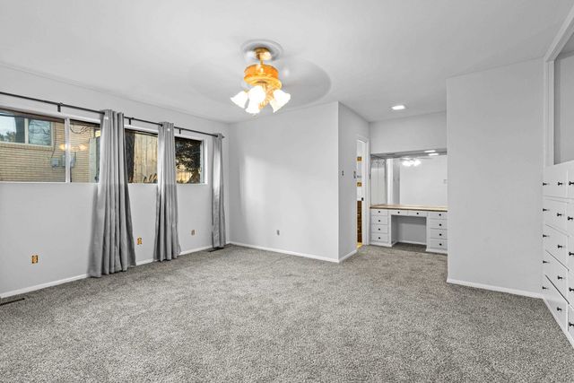 1909 Mary Jane Dr, Longview, TX 75601