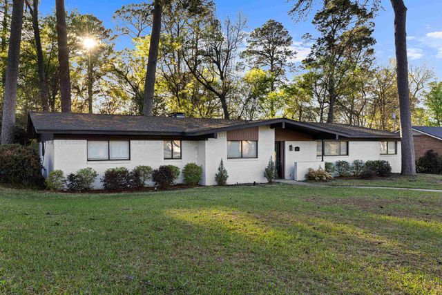 1909 Mary Jane Dr, Longview, TX 75601