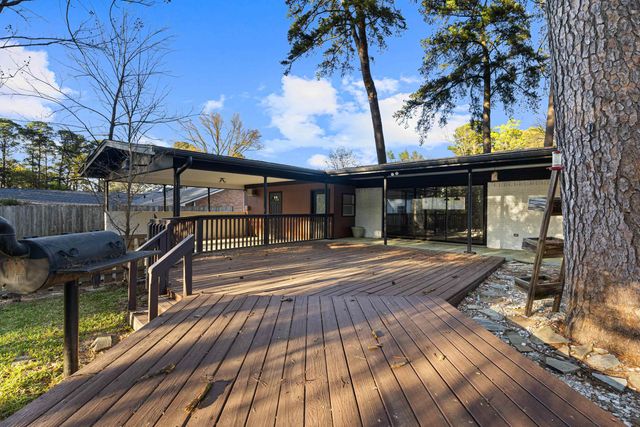 1909 Mary Jane Dr, Longview, TX 75601