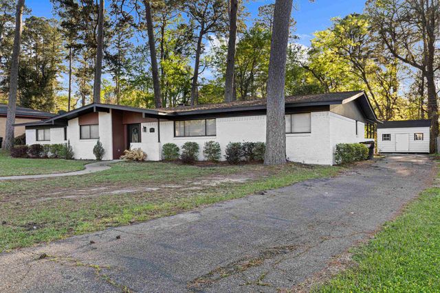 1909 Mary Jane Dr, Longview, TX 75601