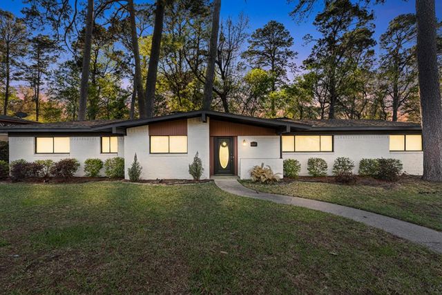 1909 Mary Jane Dr, Longview, TX 75601