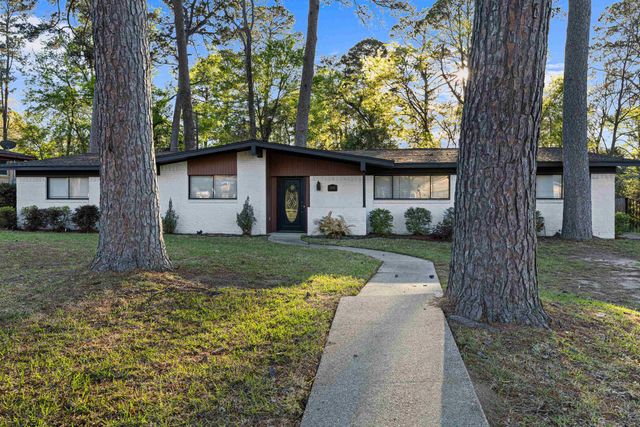 1909 Mary Jane Dr, Longview, TX 75601