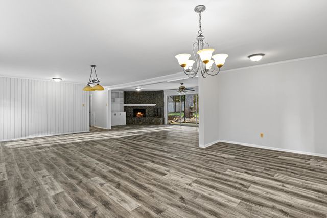 1909 Mary Jane Dr, Longview, TX 75601