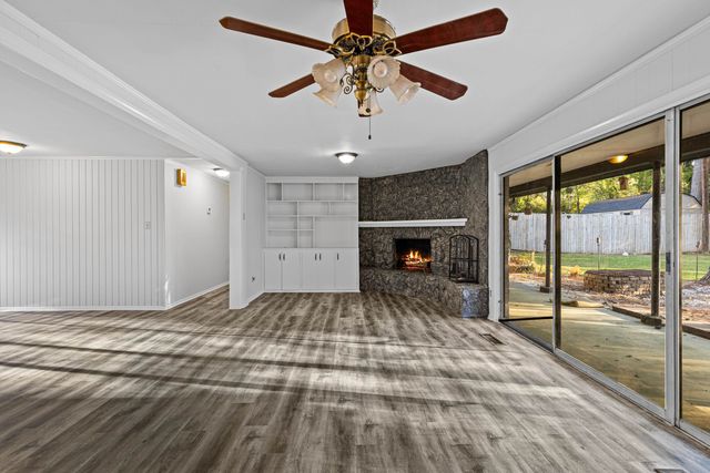 1909 Mary Jane Dr, Longview, TX 75601