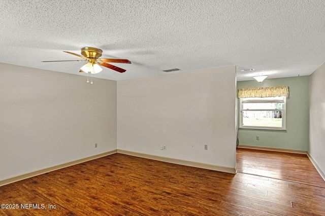 2214 LUANA Drive, Jacksonville, FL 32246