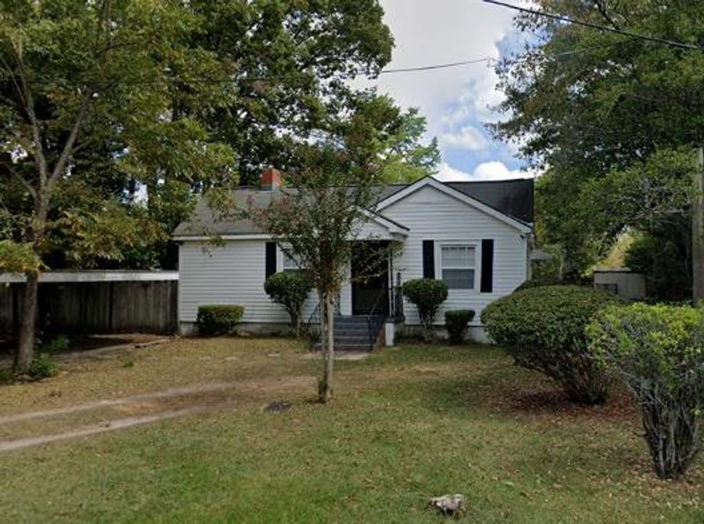 209 Pearl St, Dothan, AL 36301