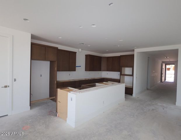 12867 W JAKE HAVEN Drive, Peoria, AZ 85383