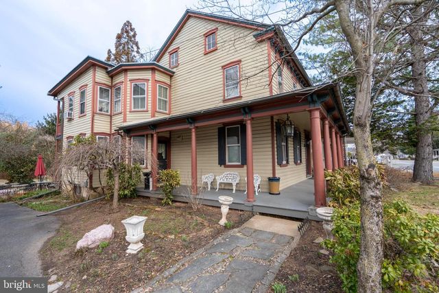 975 GRAVEL PIKE, Palm, PA 18070