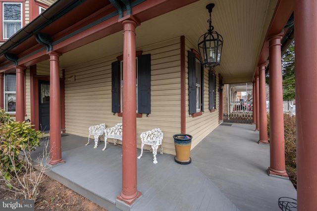 975 GRAVEL PIKE, Palm, PA 18070