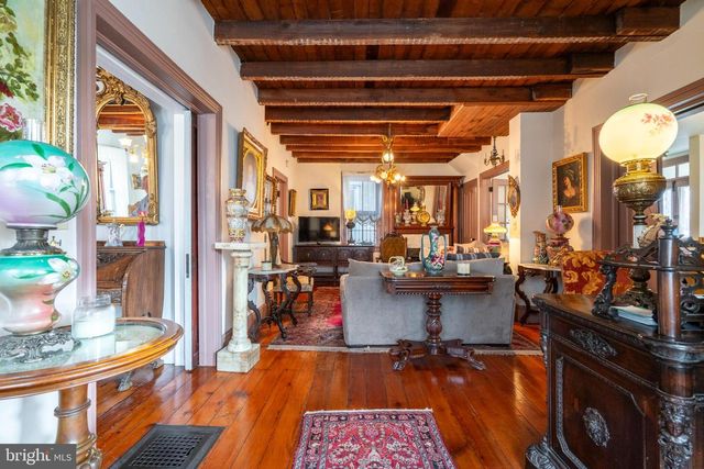 975 GRAVEL PIKE, Palm, PA 18070