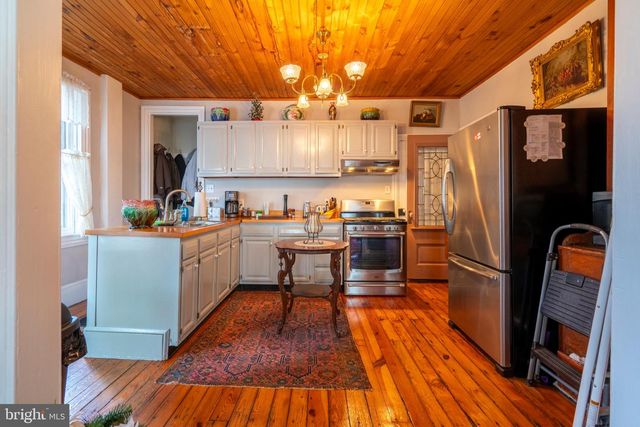 975 GRAVEL PIKE, Palm, PA 18070