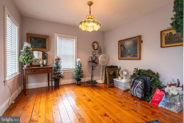 975 GRAVEL PIKE, Palm, PA 18070