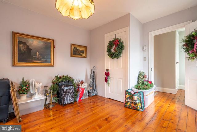 975 GRAVEL PIKE, Palm, PA 18070