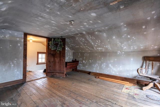 975 GRAVEL PIKE, Palm, PA 18070