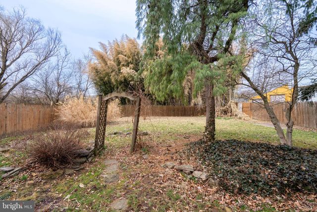 975 GRAVEL PIKE, Palm, PA 18070