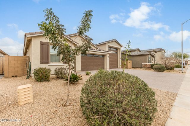 7524 W WARNER Street, Phoenix, AZ 85043