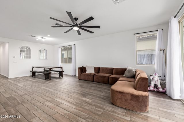 7524 W WARNER Street, Phoenix, AZ 85043