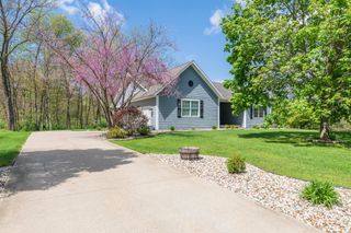 37 Summerset Drive, Oshtemo Twp, MI 49009