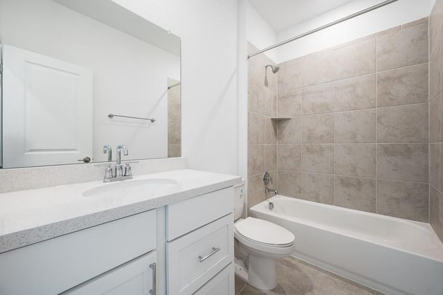 608 Emory Crossing BLVD, Hutto, TX 78634