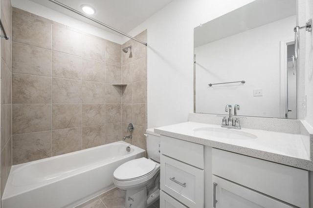 608 Emory Crossing BLVD, Hutto, TX 78634