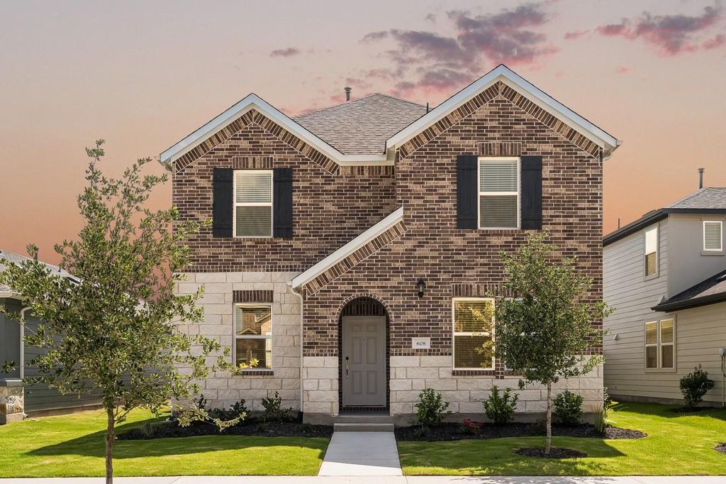 608 Emory Crossing BLVD, Hutto, TX 78634