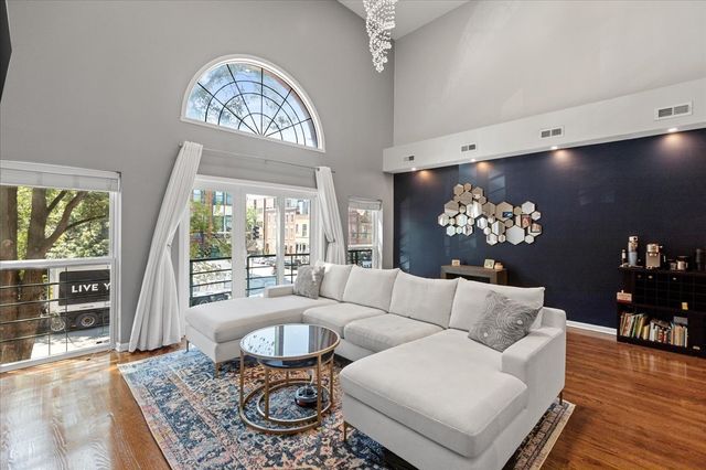 1754 W Division Street 2, Chicago, IL 60622