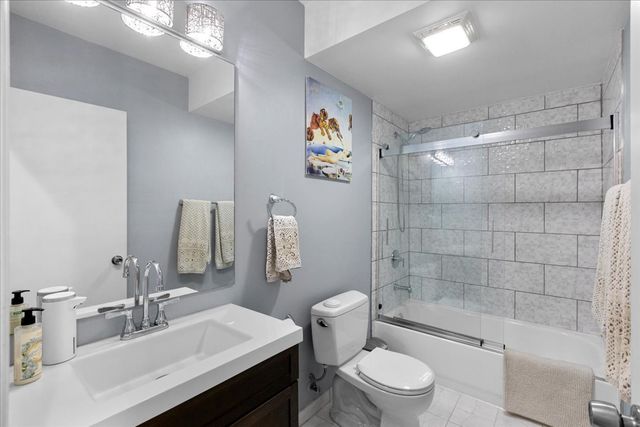 1754 W Division Street 2, Chicago, IL 60622
